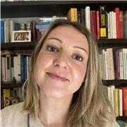 Laureata in Lingue e letterature straniere impartisce lezioni di inglese e aiuto compiti